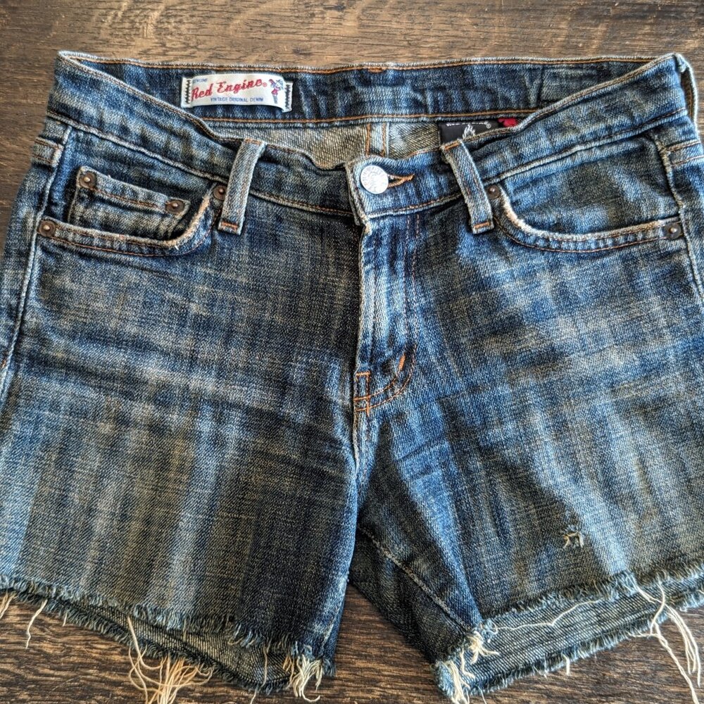 Red Engine Blue Denim Distressed Shorts Women's Size 26